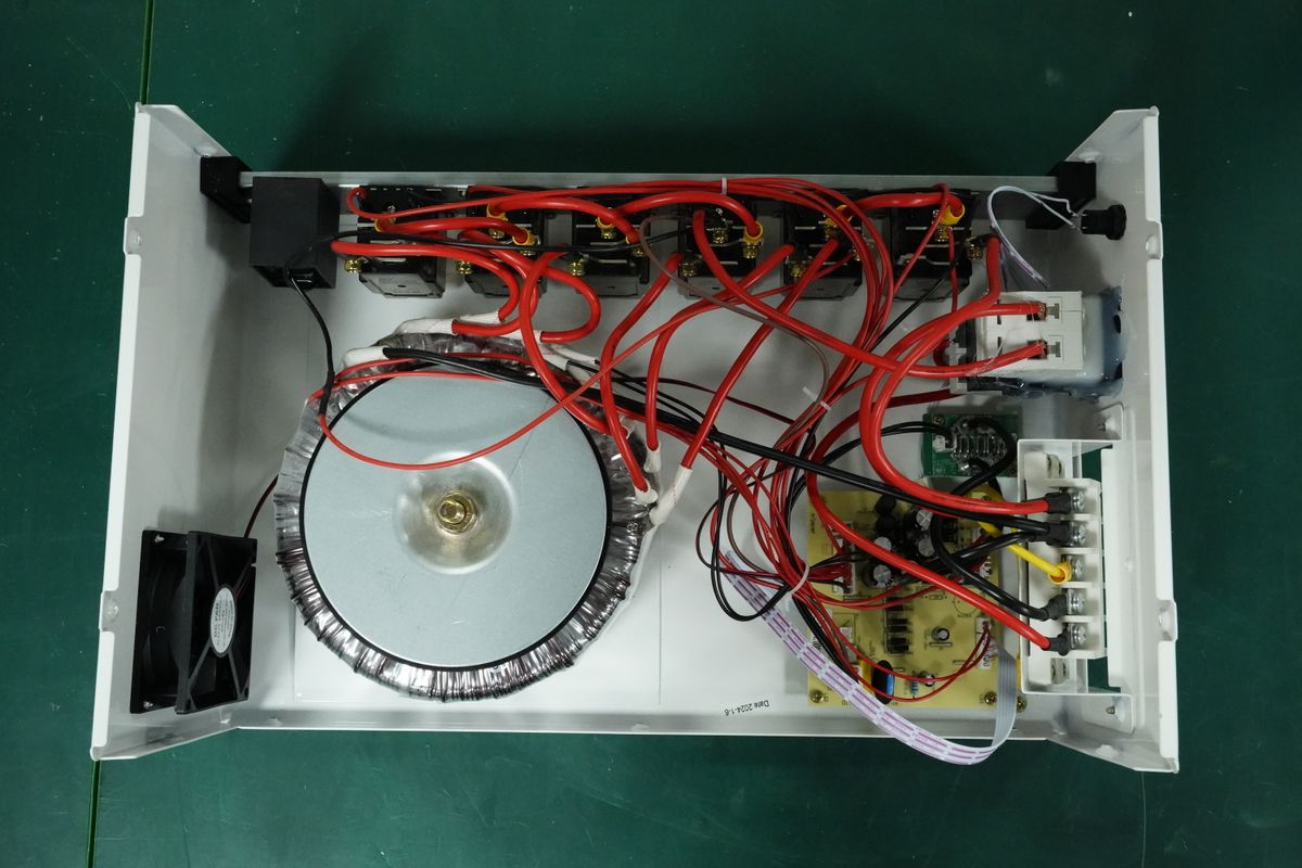 Стабилизатор напряжения AVR SLIM 10000RW 4512020310006