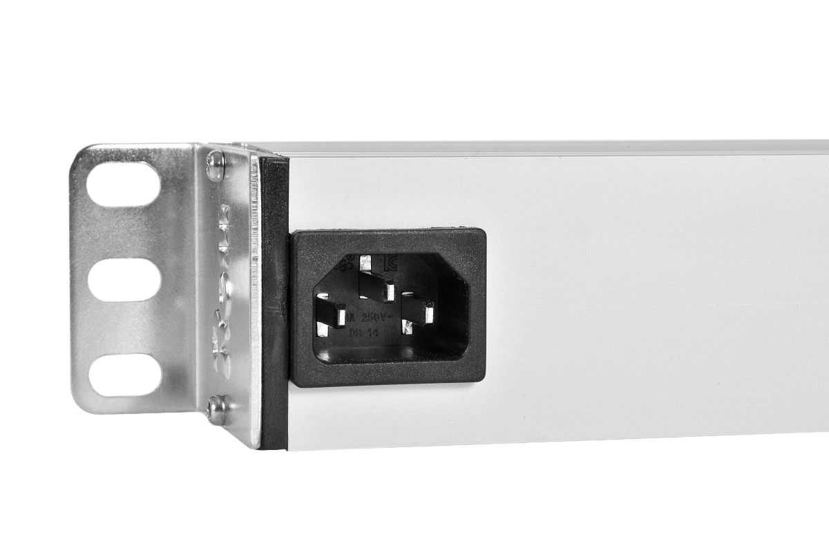 Блок розеток  R-10-10C13-FI-440-Z