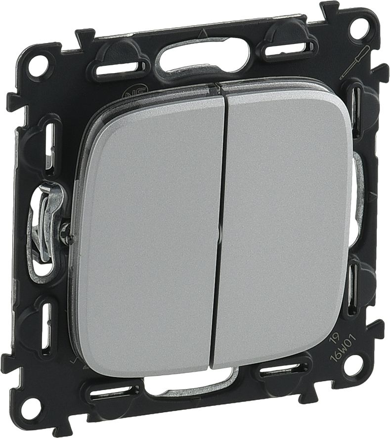 Переключатель кнопочный Valena ALLURE 752908