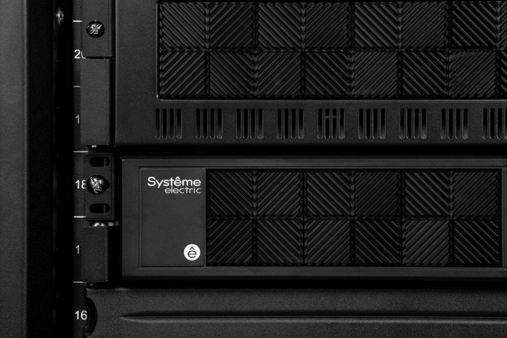 Источник бесперебойного питания SRVSE10KRTXLI5U