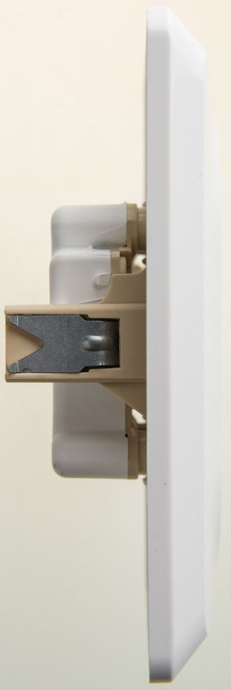 Розетка силовая  PC16-105B