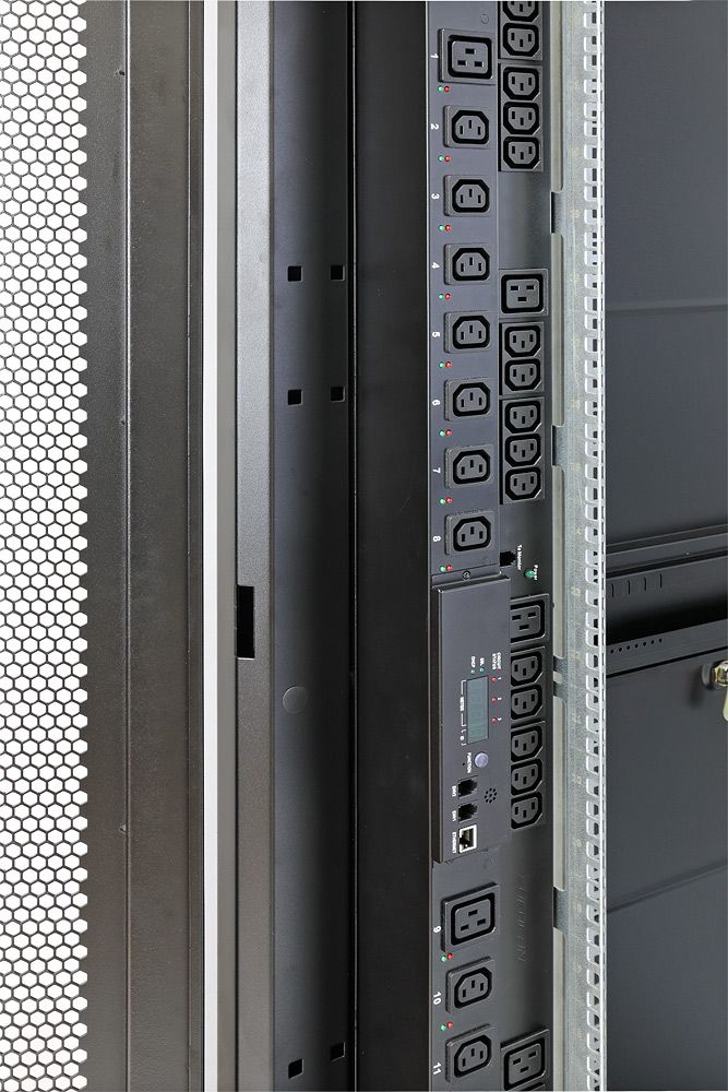 Шкаф монтажный Rackcenter D9000 60F-42-7A-94BL
