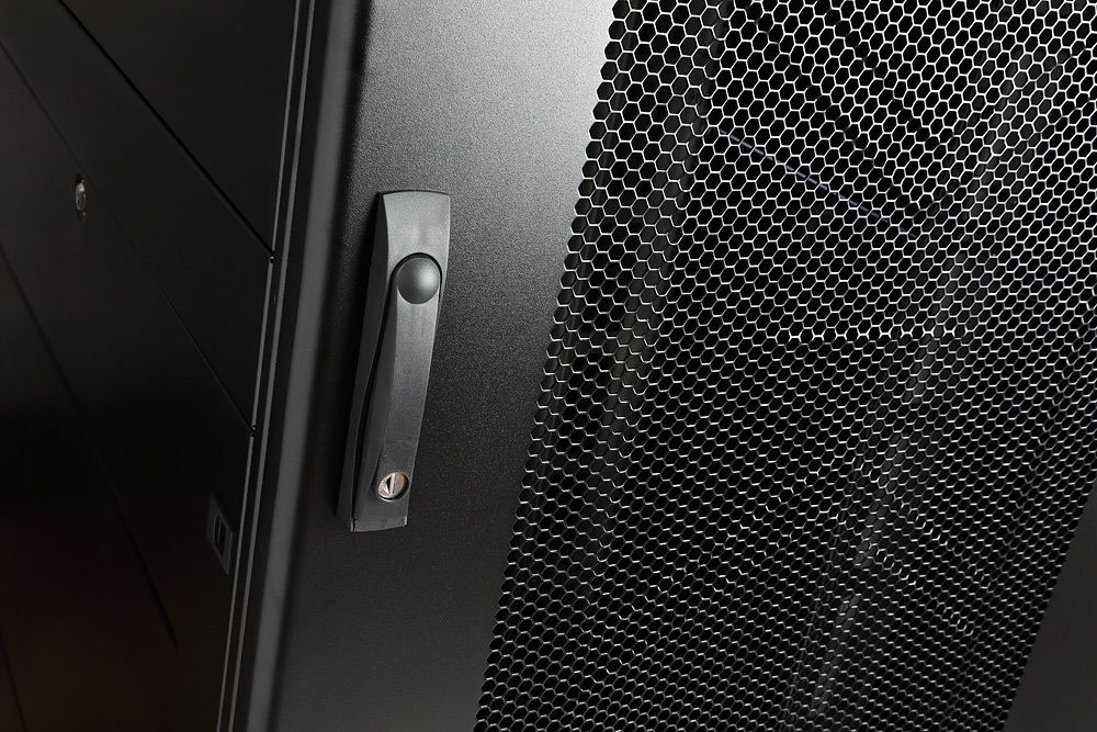 Шкаф монтажный Rackcenter D9000 60F-48-7A-94BL