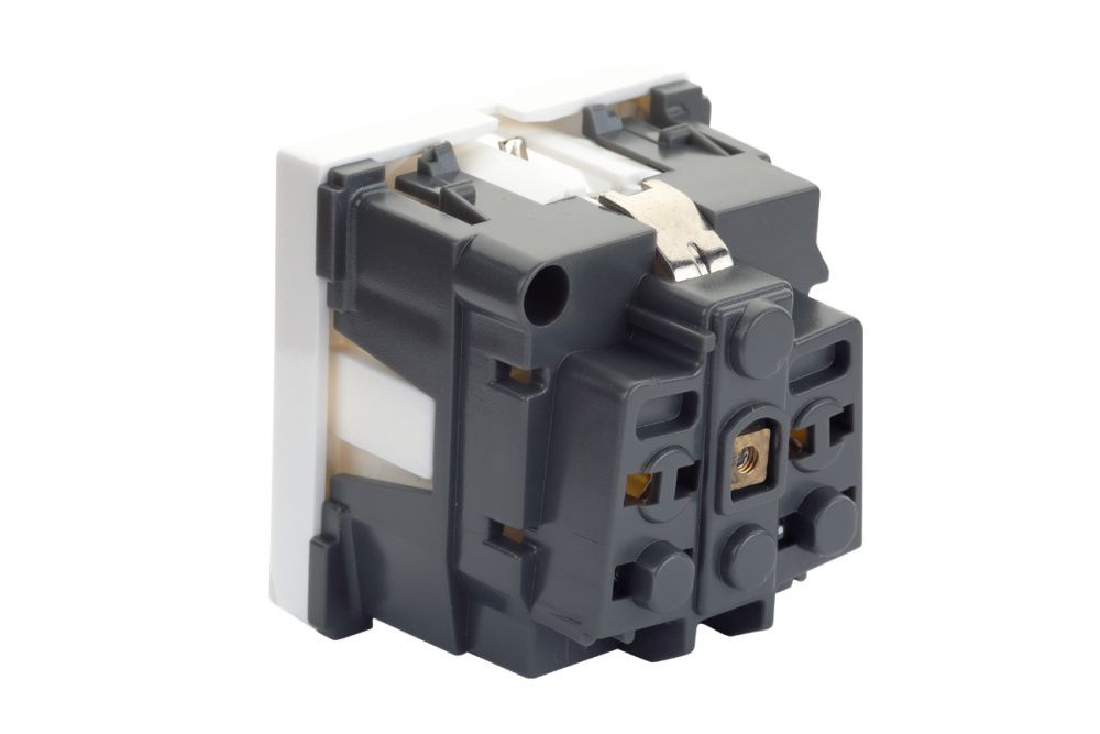 Розетка силовая  16V-10-04WT
