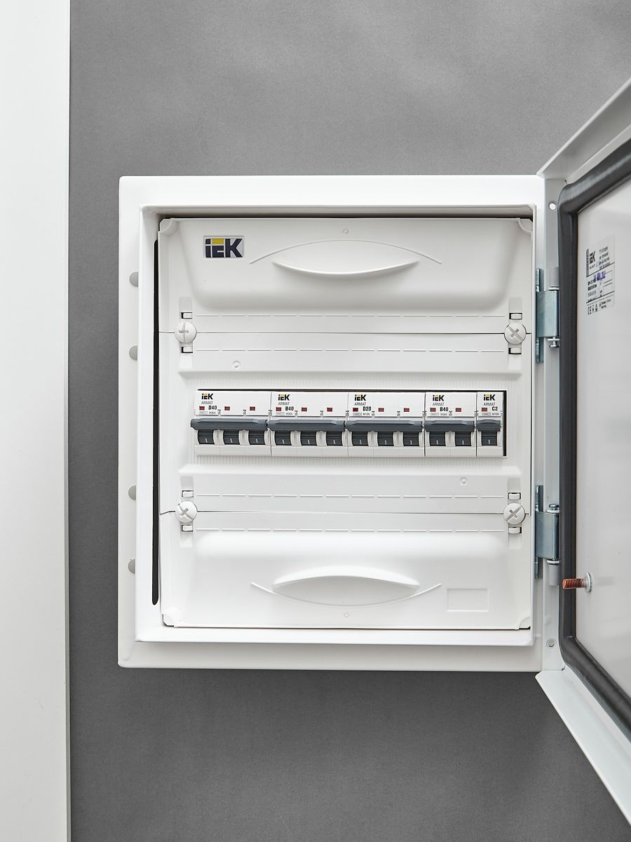 Выключатель автоматический  AR-M06N-3-B040