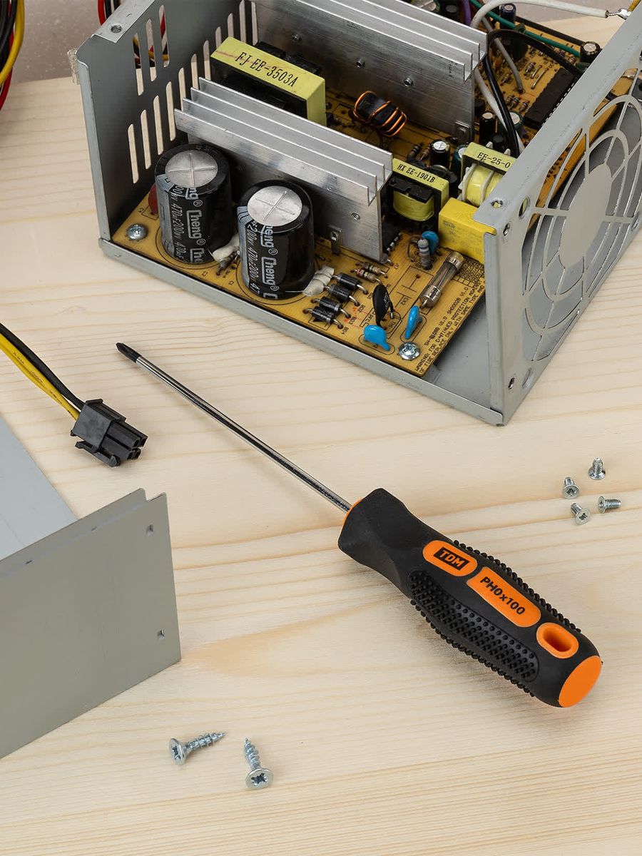 Отвертка  SQ1006-1102