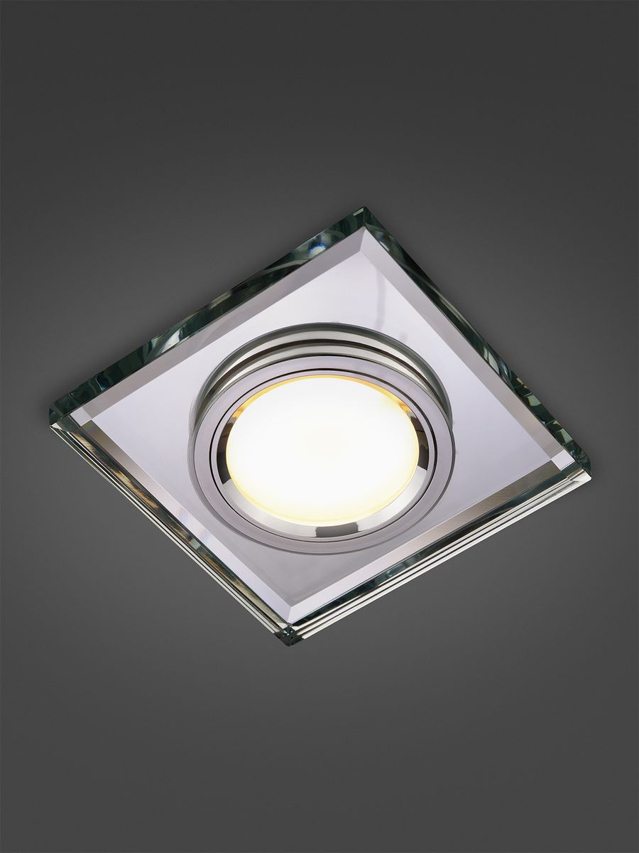 Светильник  SQ0359-0043