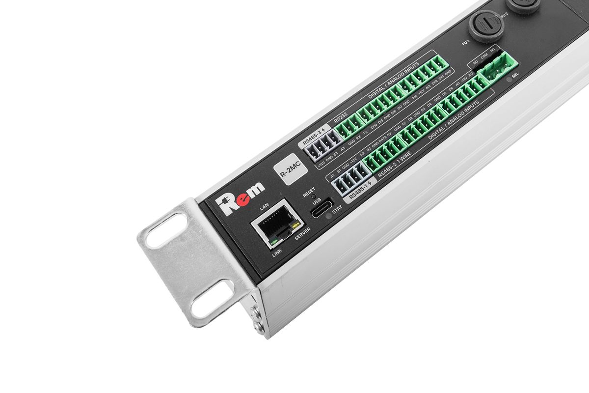 Блок розеток  R-2MC3-32-2S-3C13-440-K