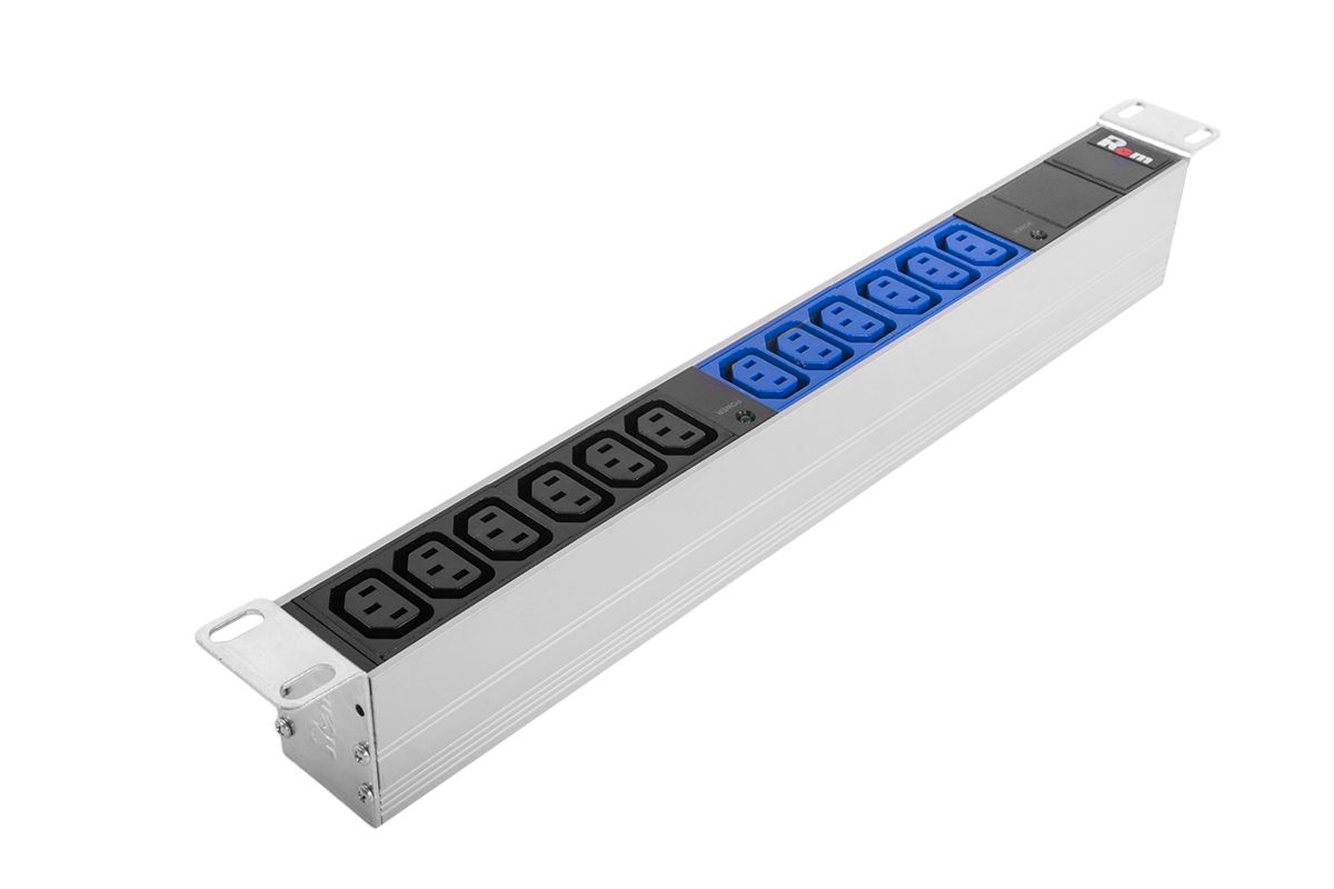Блок розеток  R-32-12C13-I-440-K