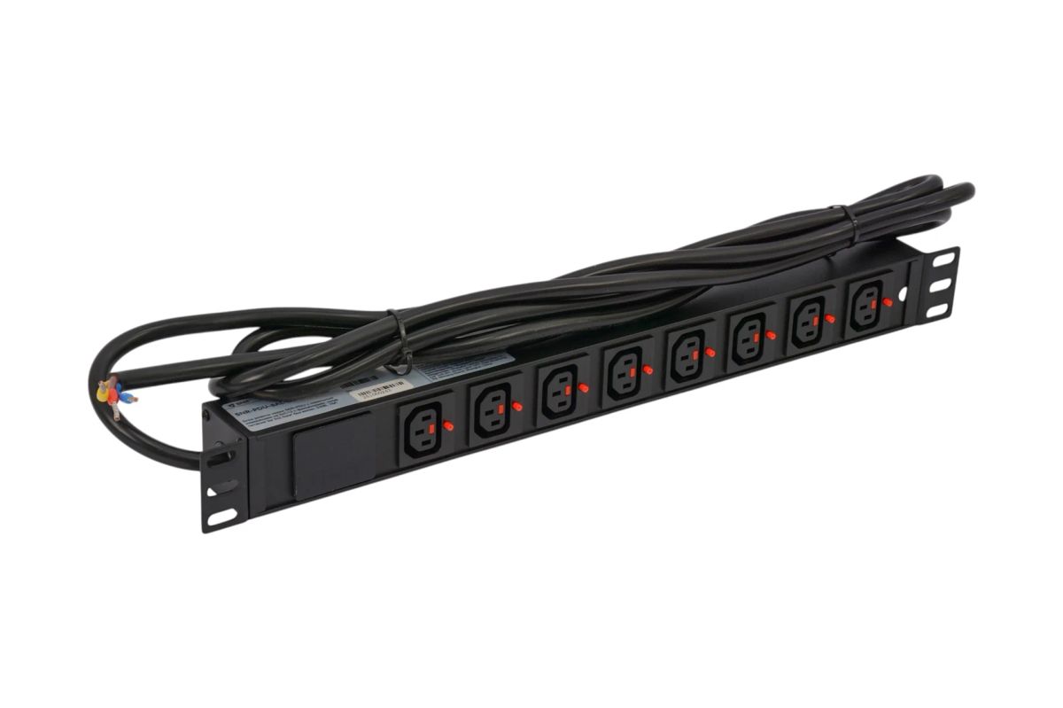 Блок розеток  SNR-PDU-8AL-OE-3-Am16L1
