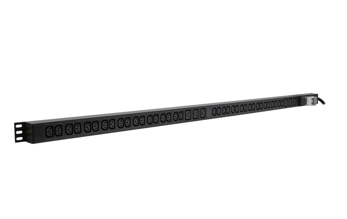 Блок розеток  SNR-PDU-36A06B-32L1