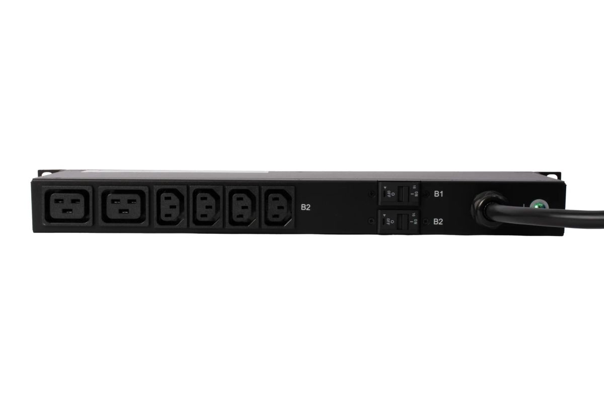 Блок розеток  SNR-PDU-A-08A04B-32L1