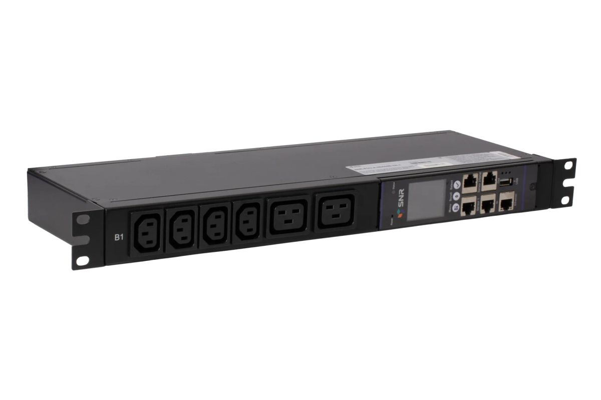 Блок розеток  SNR-PDU-A-08A04B-32L1