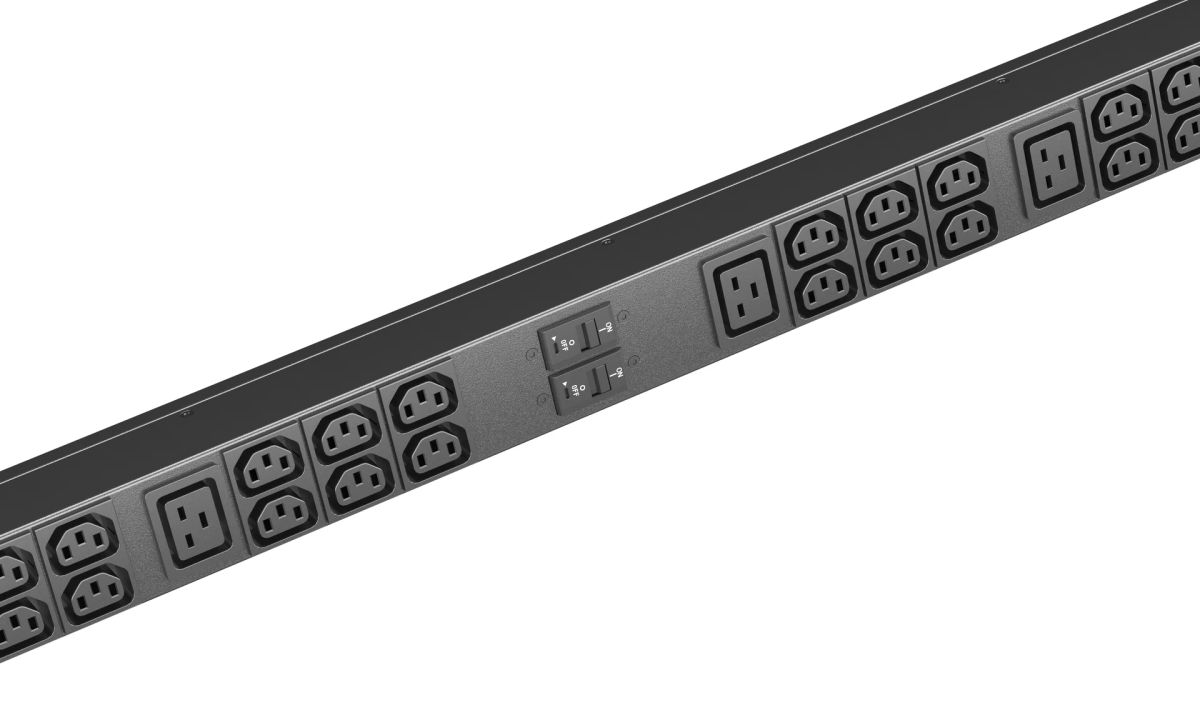 Блок розеток  SNR-PDU-A-30A06B-T32L3
