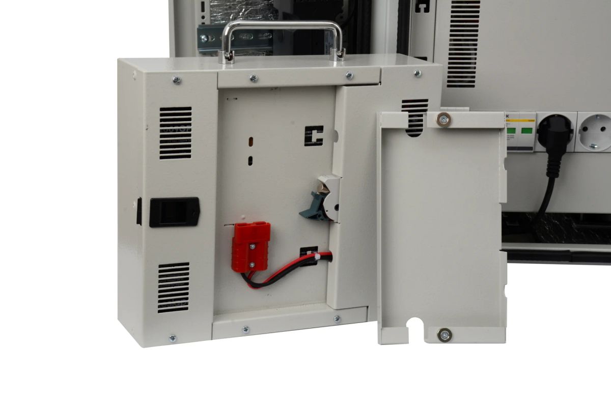 Узел коммутационный  SNR-OWC-8K2-15E-BP09-08DC-FT2SB