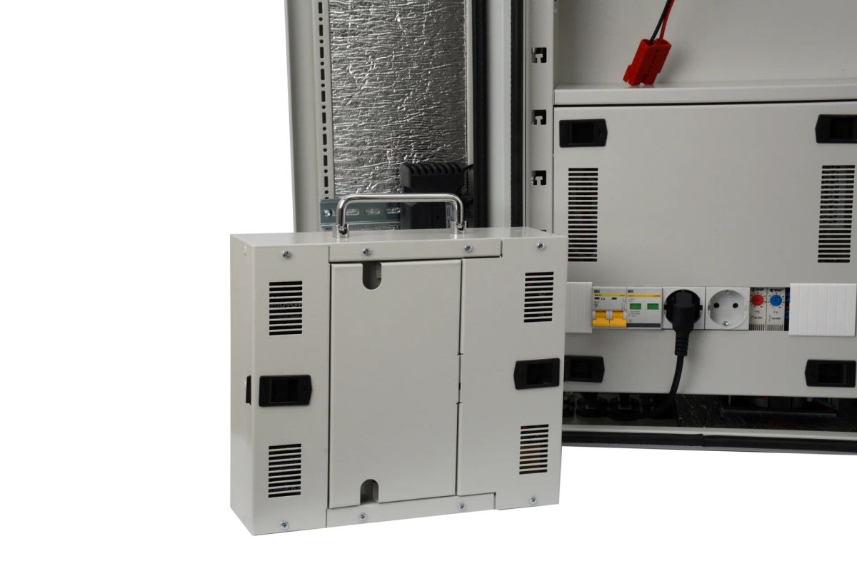 Узел коммутационный  SNR-OWC-8K2-15E-BP09-08DC-FT2SB