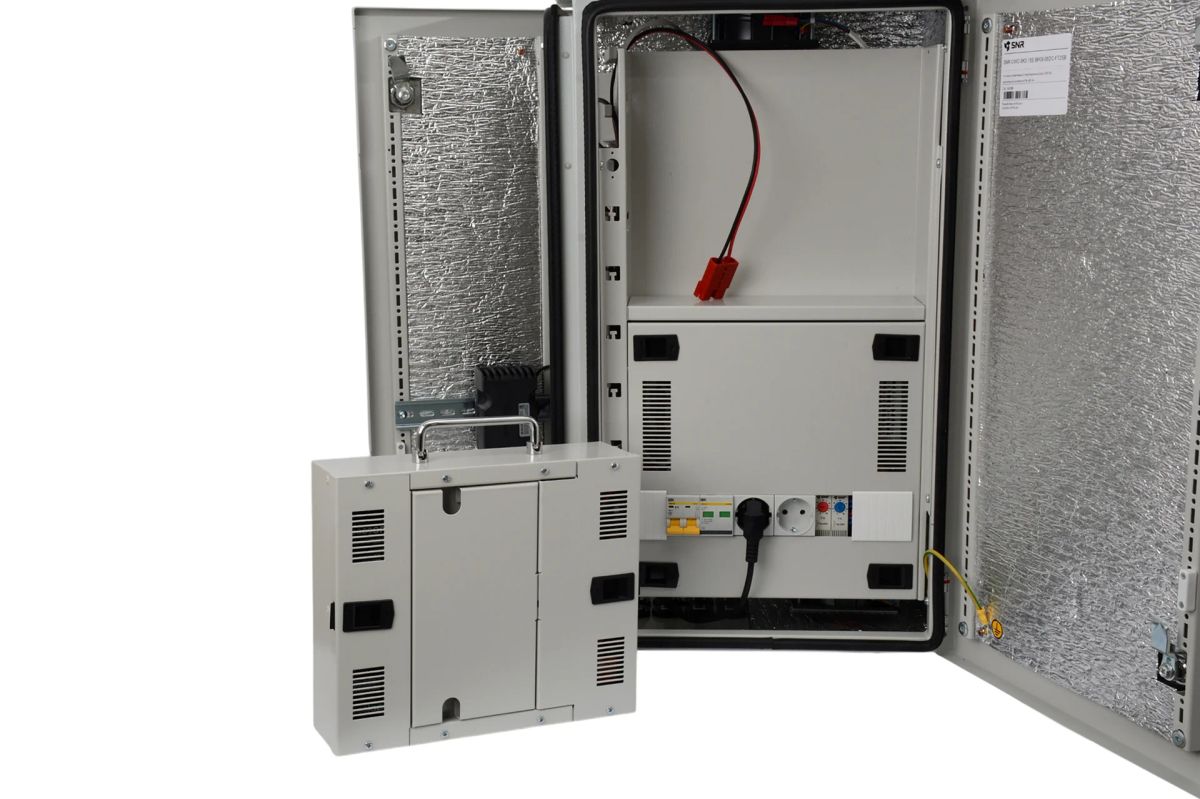 Узел коммутационный  SNR-OWC-8K2-15E-BP09-08DC-FT2SB