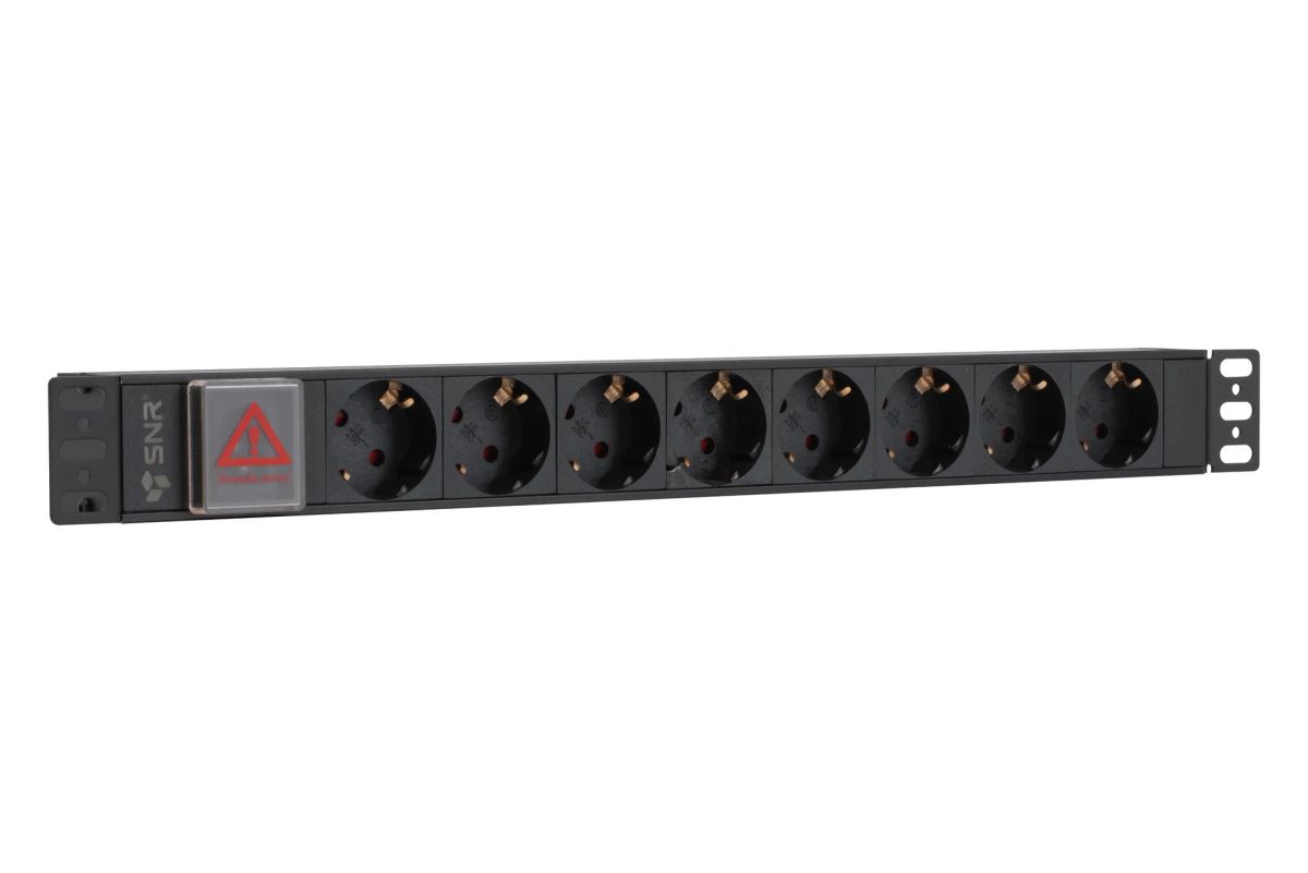 Блок розеток  SNR-PDU-8S-C14-0-10L1