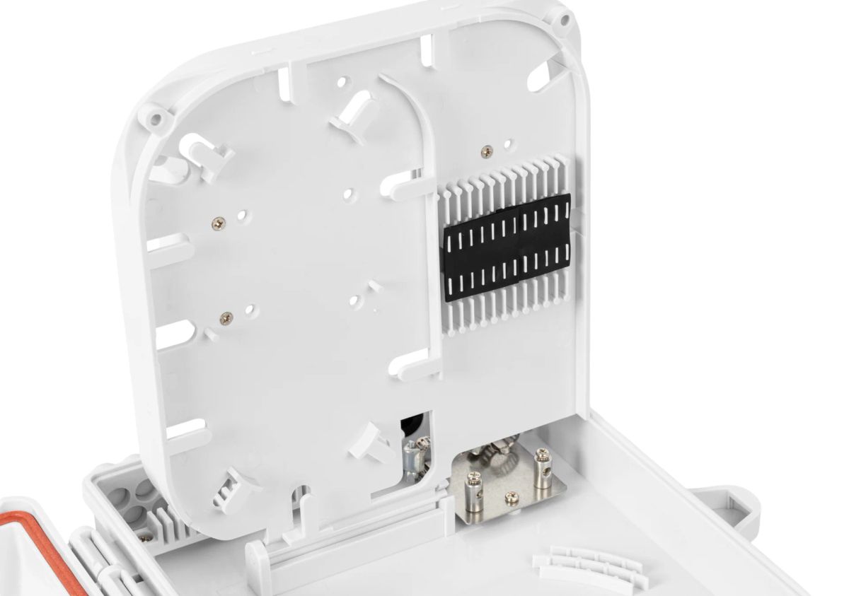 Коробка распределительная  SNR-FTTH-FDB-16F3