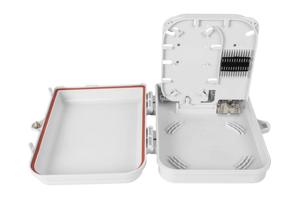 Коробка распределительная  SNR-FTTH-FDB-16F3