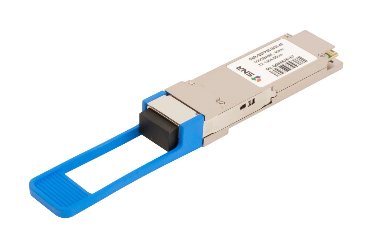 Трансивер  SNR-QSFP28-W30-40