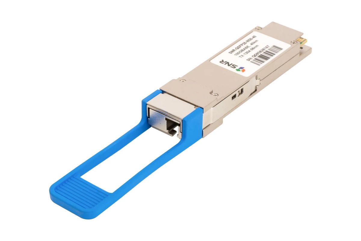 Трансивер  SNR-QSFP28-W30-40