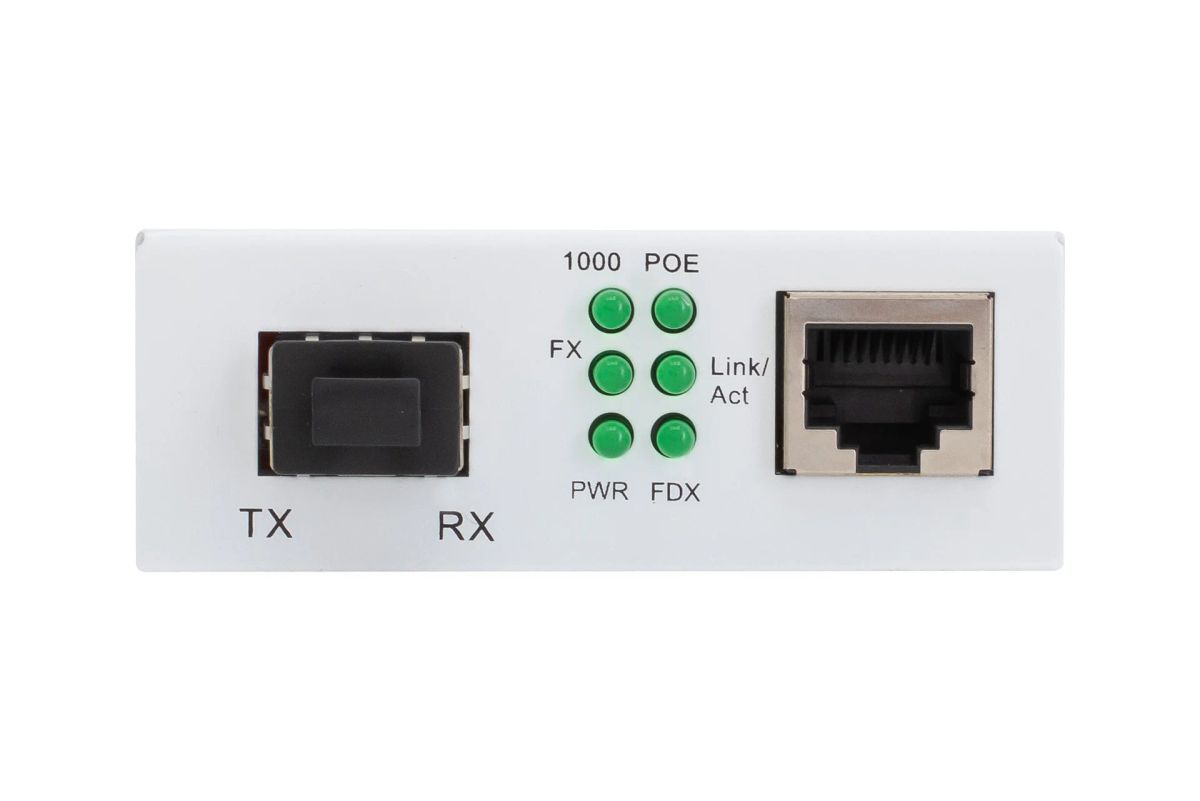 Медиаконвертер  SNR-CVT-1000SFP-POE