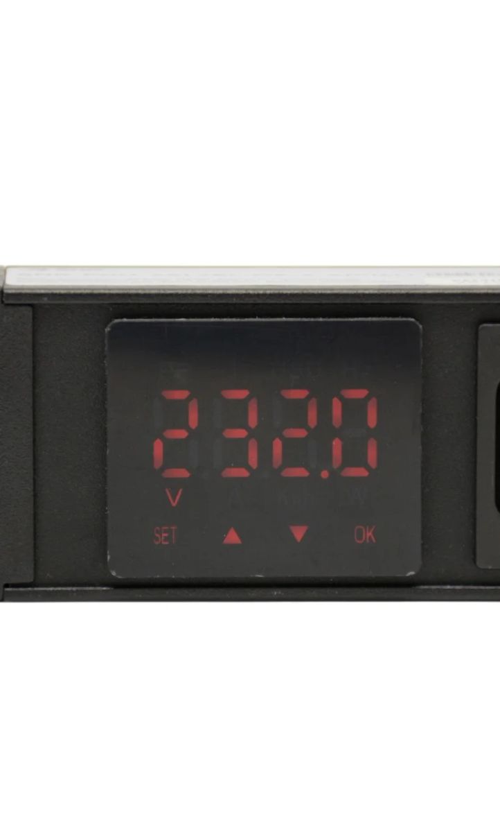 Блок розеток  SNR-PDU-8ABL-OE-3-Am16L1