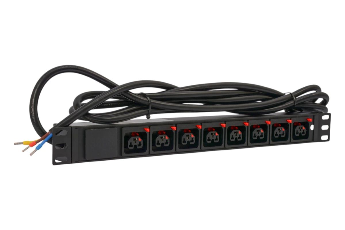 Блок розеток  SNR-PDU-8ABL-OE-3-Am16L1