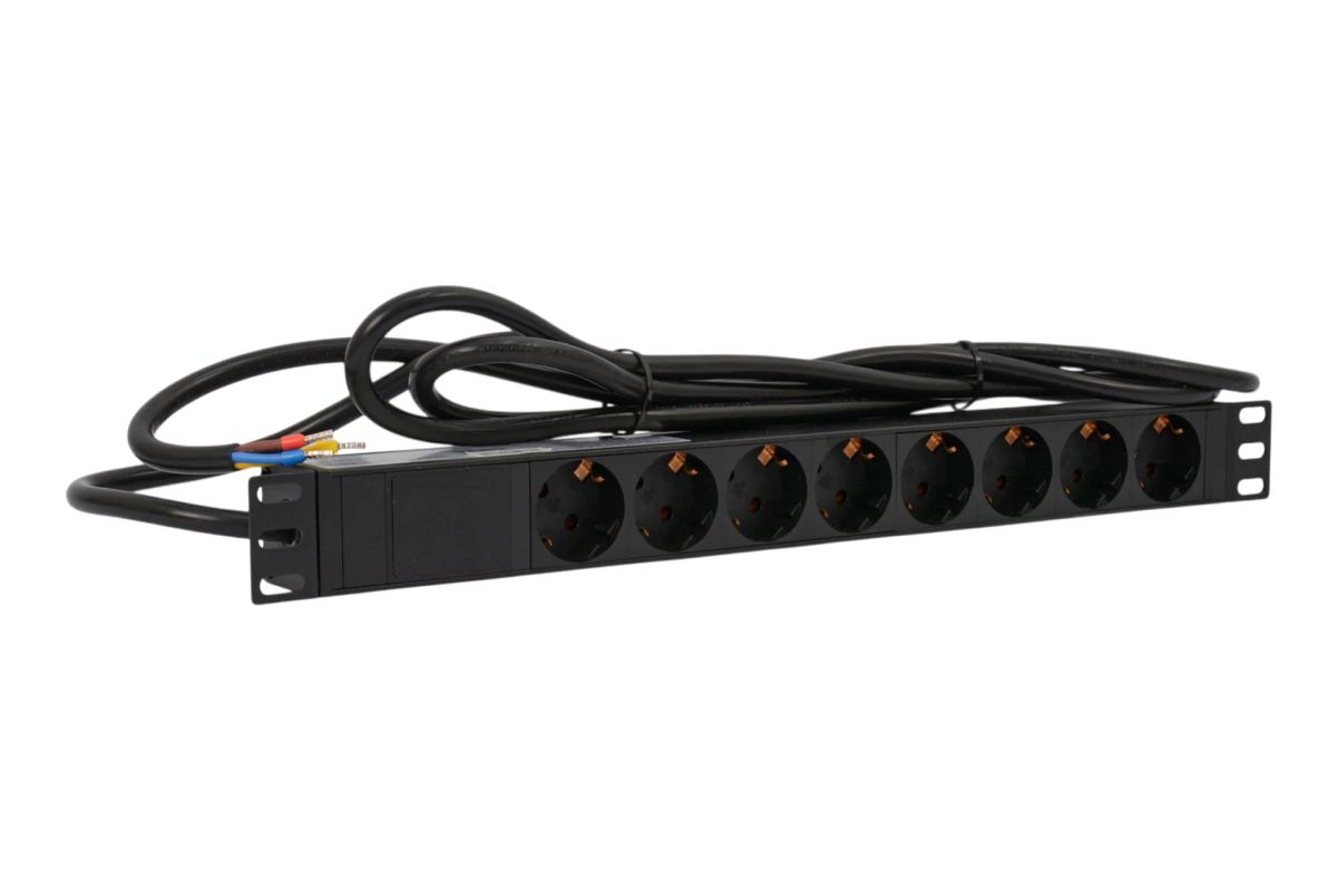 Блок розеток  SNR-PDU-8S-OE-3-Am16L1