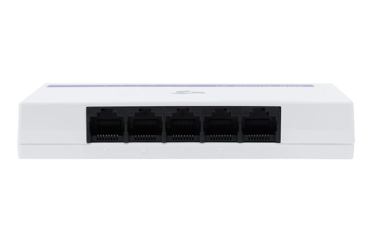 Коммутатор  SNR-S1100G-5T