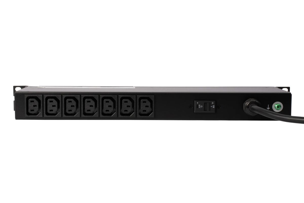 Блок розеток  SNR-PDU-A-14A-CB16L1