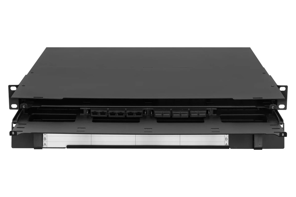Панель коммутационная  SNR-CMP-OT-144P