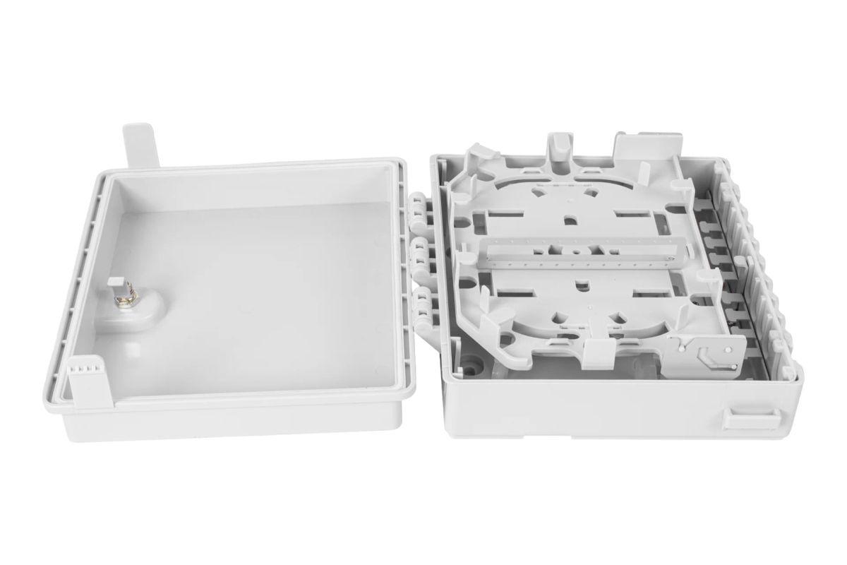 Коробка распределительная  SNR-FTTH-FDB-12C