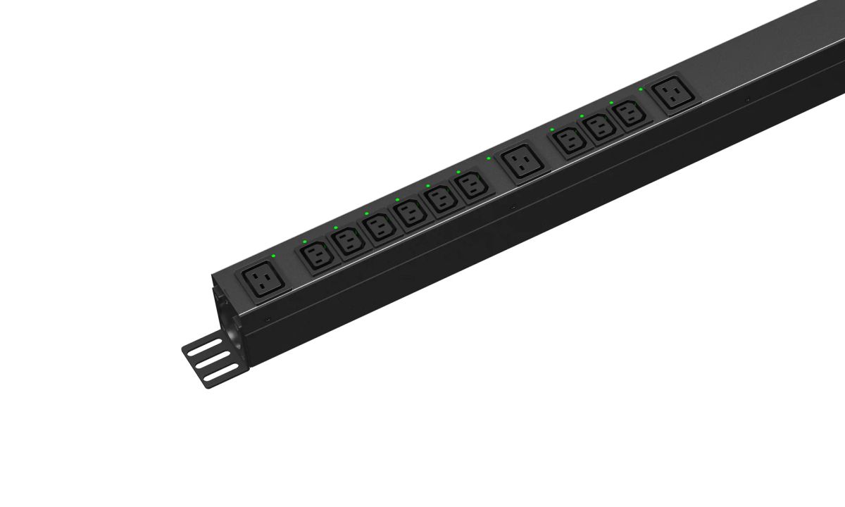 Блок розеток  SNR-PDU-D-18A06B-32L1