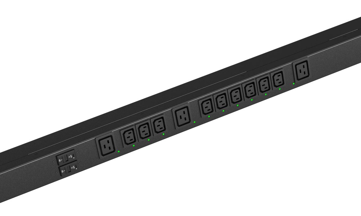 Блок розеток  SNR-PDU-D-18A06B-32L1