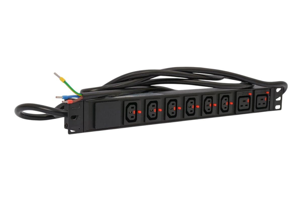 Блок розеток  SNR-PDU-6AL2BL-OE-3-Am16L1