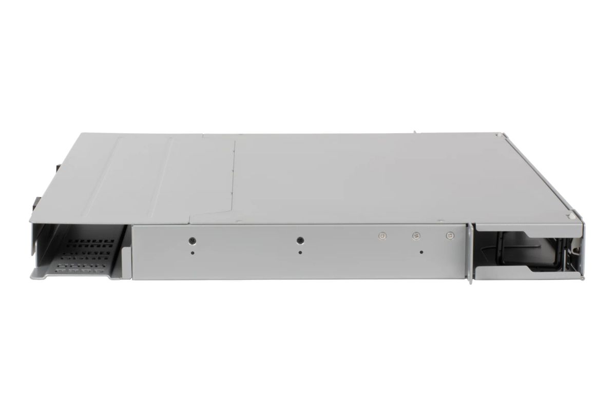 Панель коммутационная  SNR-CMP-OT-192P