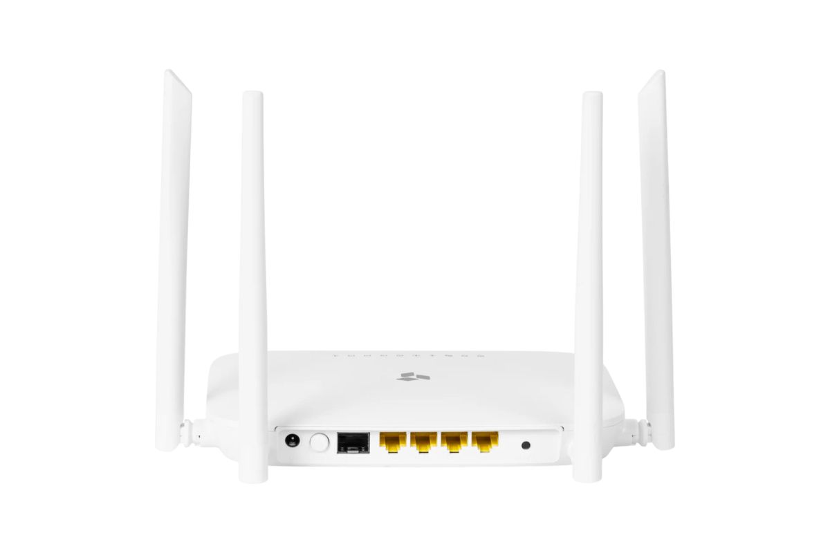 Роутер  SNR-RT522-G41-SFP