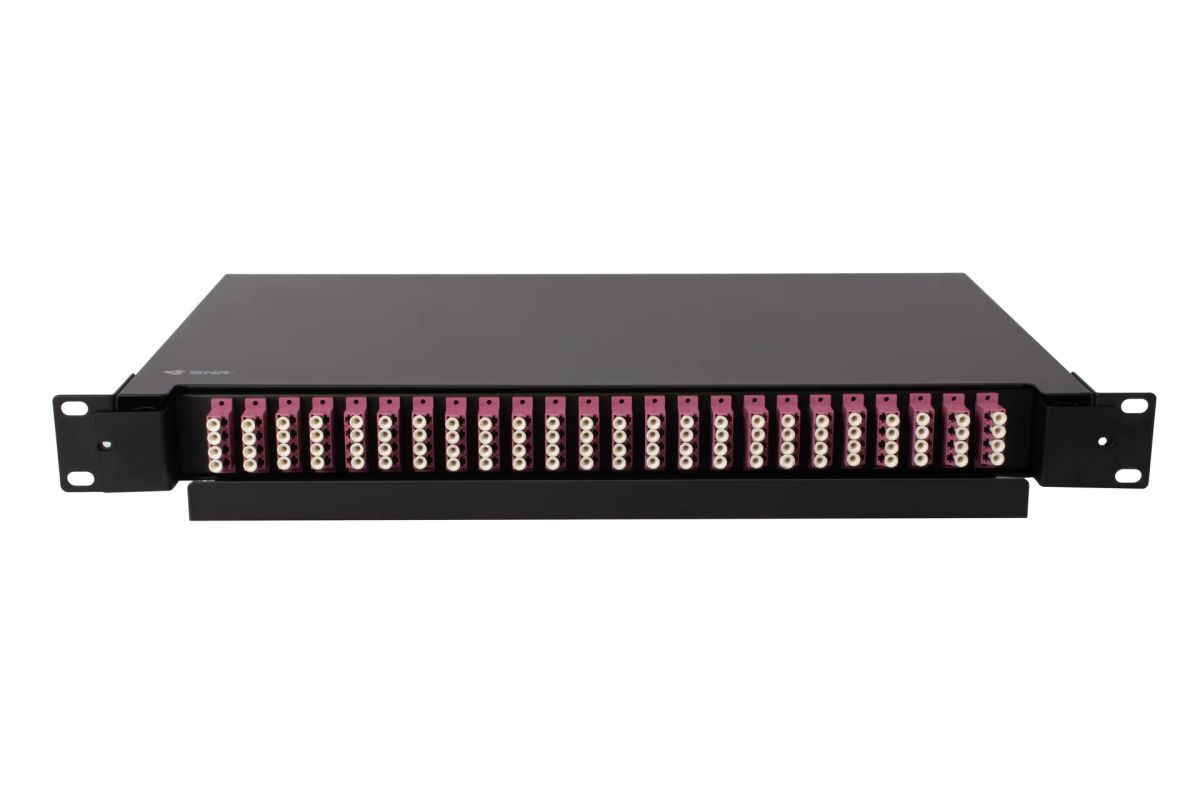 Кросс оптический  SNR-ODF-24RPD-24LCQ-MM4-P-BK