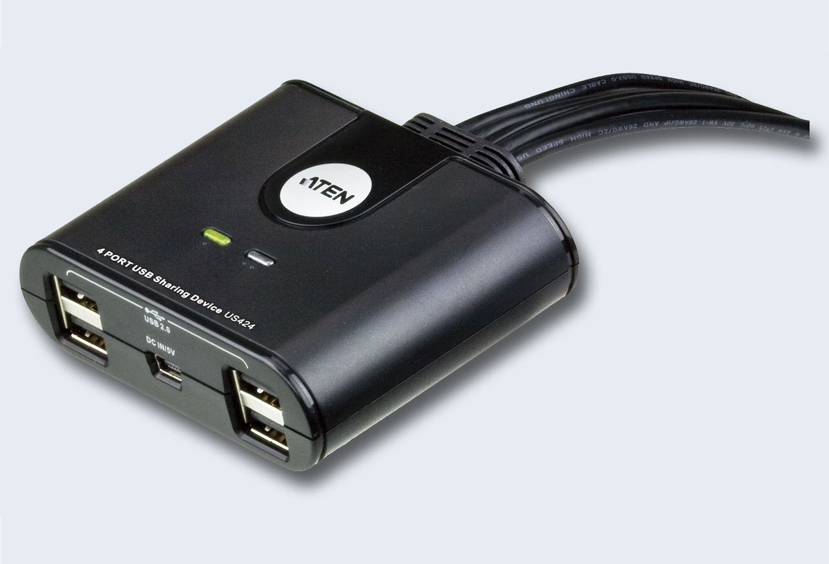Переключатель KVM  ATEN US424-AT