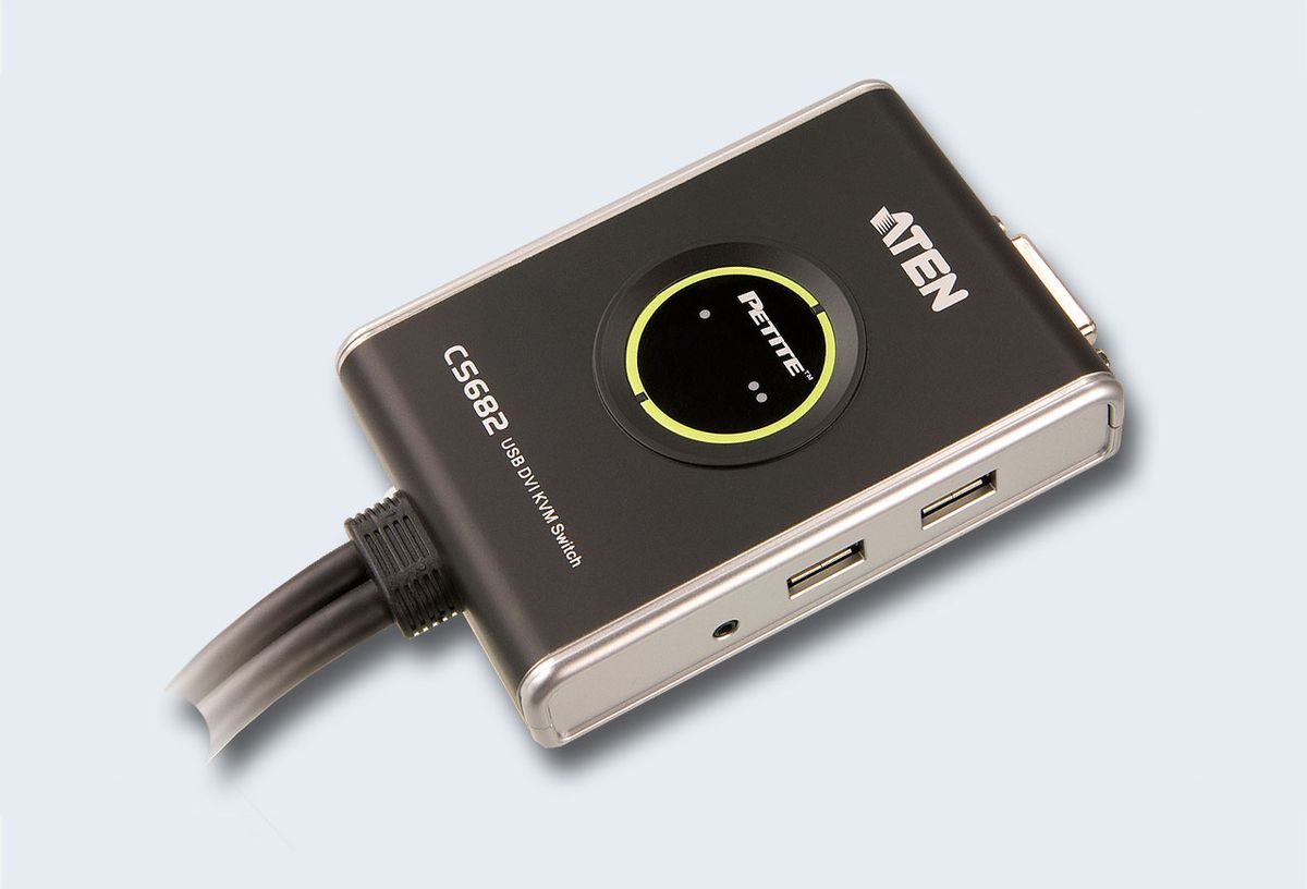 Переключатель KVM  ATEN CS682-AT