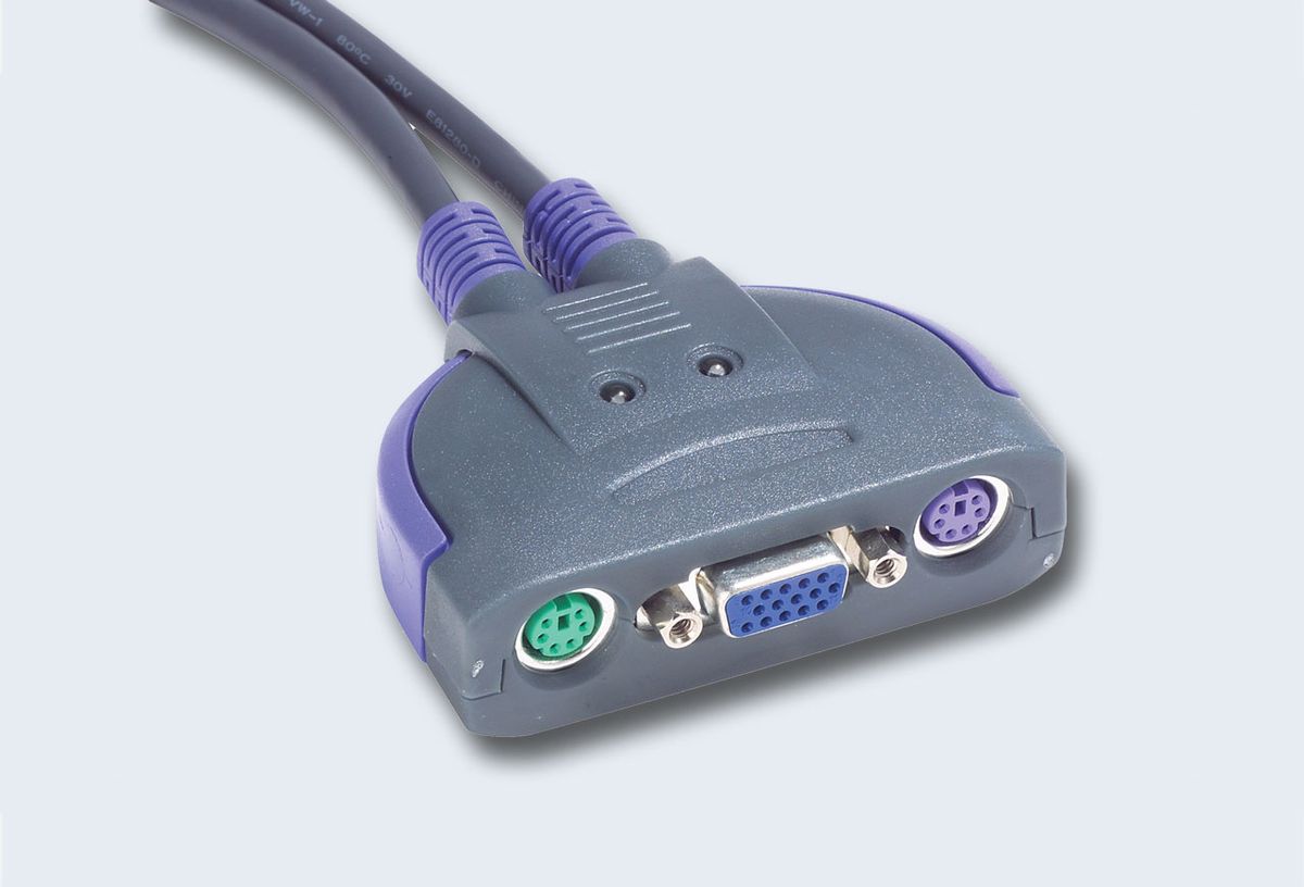 Переключатель KVM  ATEN CS62S-AT